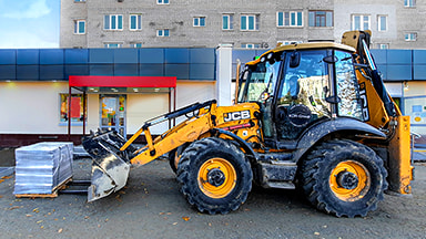 Экскаватор погрузчик JCB 3CX SUPER с вилами аренда